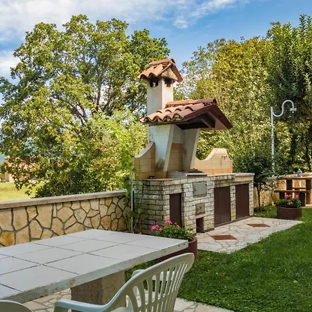 Apartment Apartments For Families With Children Blaskovici, Central Istria - Sredisnja Istra - 12398 *