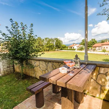 Apartments For Families With Children Blaskovici, Central Istria - Sredisnja Istra - 12398 Krsan