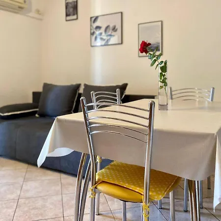 Apartments For Families With Children Blaskovici, Central Istria - Sredisnja Istra - 12398 * Krsan