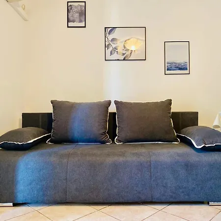 Apartments For Families With Children Blaskovici, Central Istria - Sredisnja Istra - 12398 * Krsan